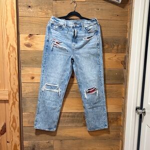 American Eagle Outfitters Light Blue Distressed Boyfriend Jeans